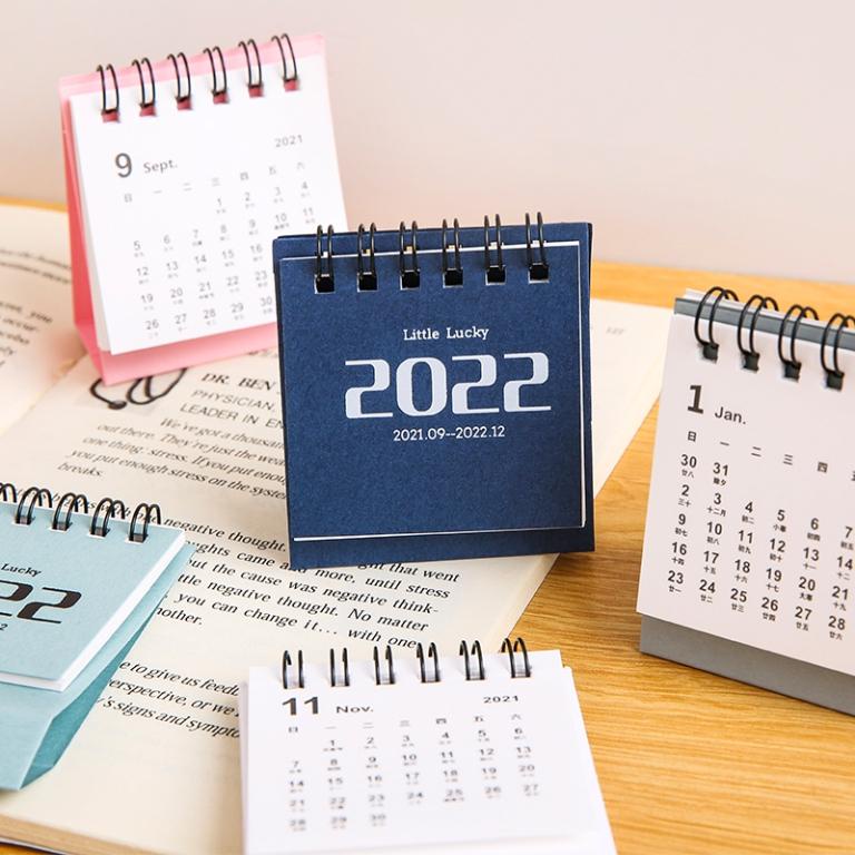 Lịch để bàn kiểu hoạt hình độc đáo 2022