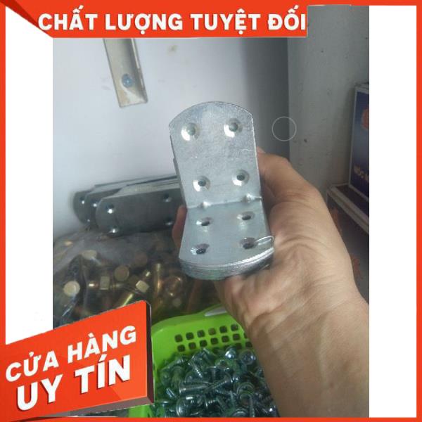 bát sắt góc vuông,ke góc vuông,bát bắt tường,bát bắt kệ