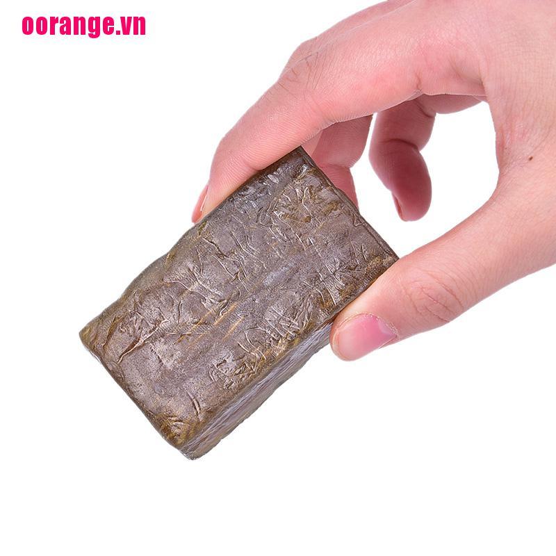 1 Dụng Cụ Vệ Sinh Ván Trượt Tiện Lợi