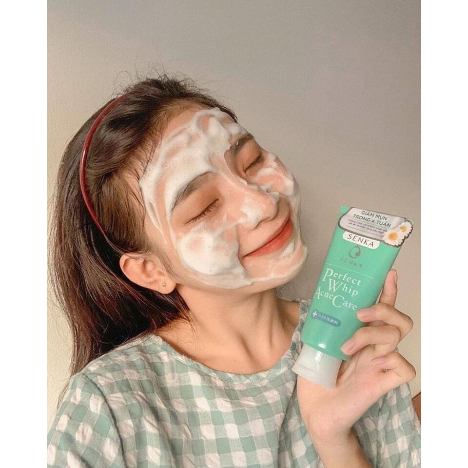 Sữa Rửa Mặt Senka Perfect Whip Acnes Care Dành Cho Da Mụn 100g