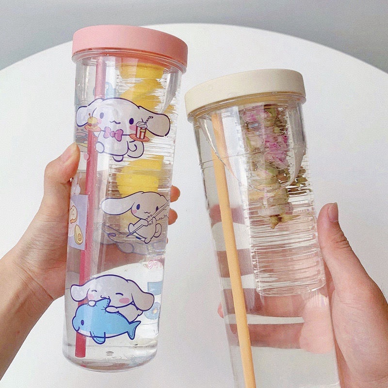 Bình Nước Trong Suốt Kèm Ống Hút 700ml Tiện Lợi