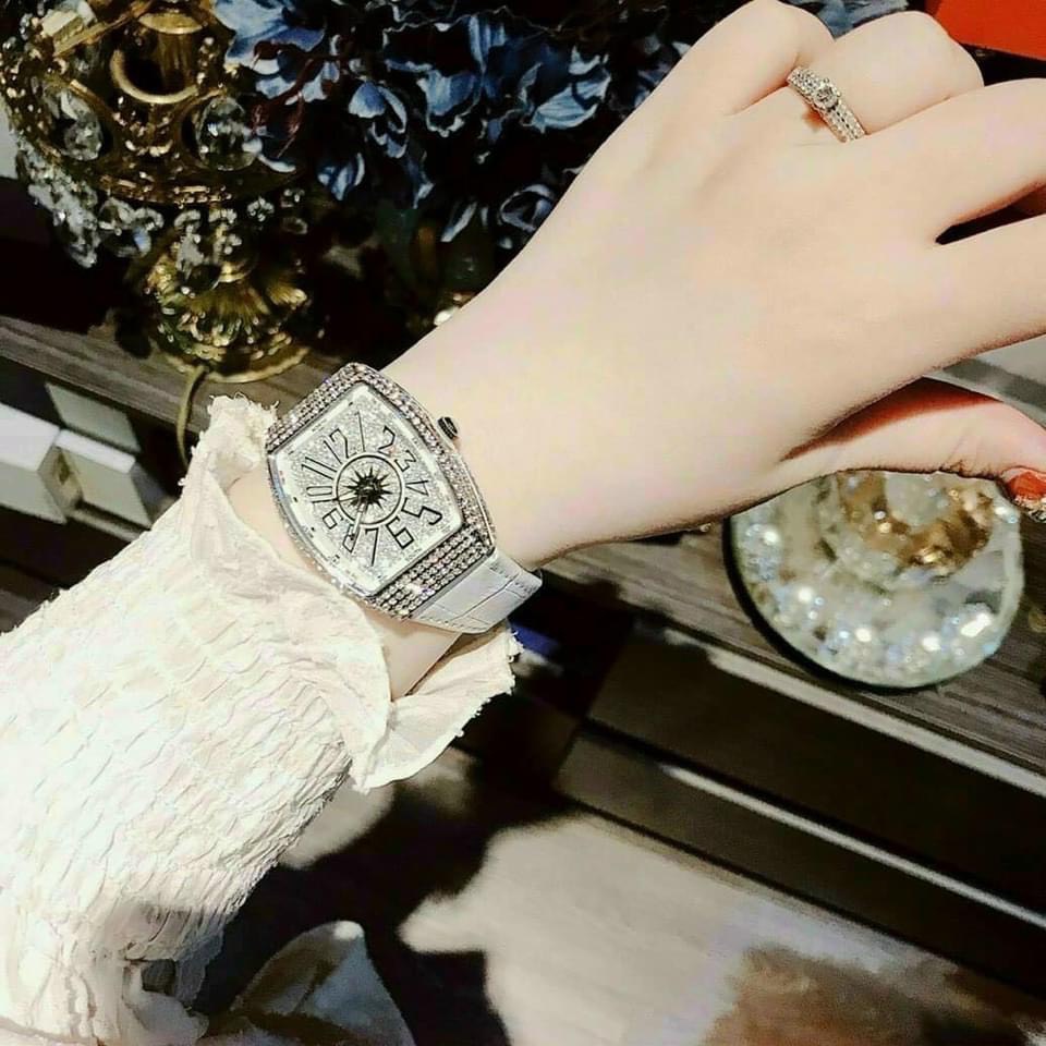 Đồng Hồ Nữ Đeo Tay Dây Da Franck Muller, Đồng Hồ Đính Đá Thời Trang Cao Cấp Siêu Đẹp Fullbox Chống Nước | BigBuy360 - bigbuy360.vn