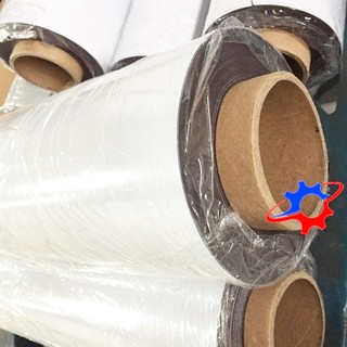 MỘT MÉT NAM CHÂM DẺO DẠNG CUỘN VỚI ĐỘ DÀY 0.5MM VÀ ĐỘ RỘNG 620MM CÓ KEO DÍNH MỘT MẶT