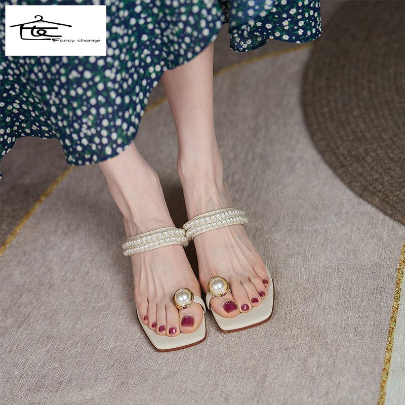 Sandal Mùa Hè 2022 Gót Vừa Quai Da Đính Hạt Ngọc Trai Phong Cách Pháp Cho Nữ