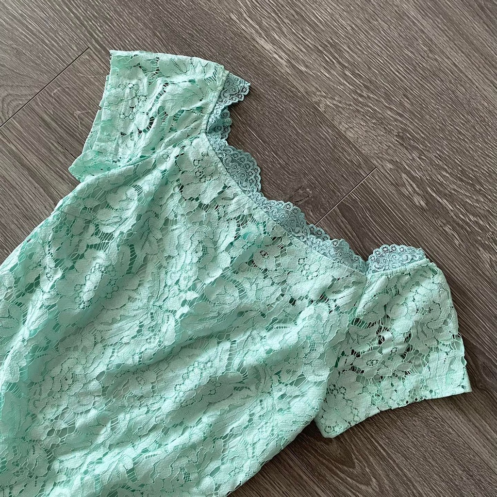 Đầm WHITE HOUSE BLACK MARKET ren TN KAMI