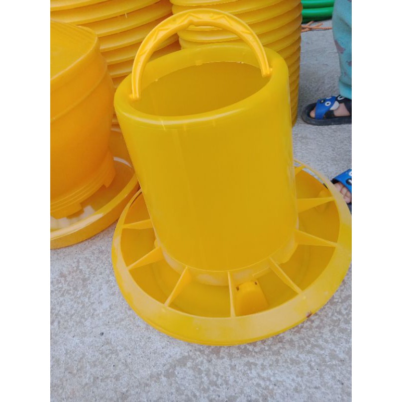 máng gà ăn,chim ăn chống bới đổ