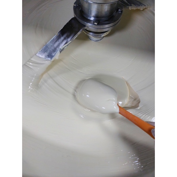 500 gam kem body cao cấp tặng tắm trắng