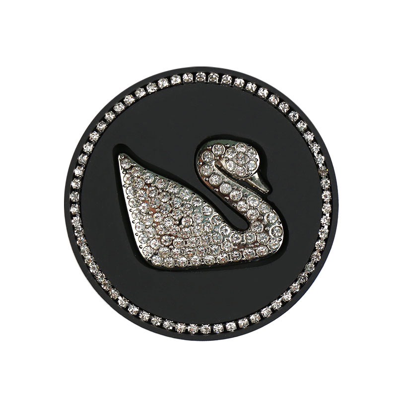 Lót hốc để nước trên xe ô tô - Trang trí nội thất ô tô - Trang trí nội thất ô tô