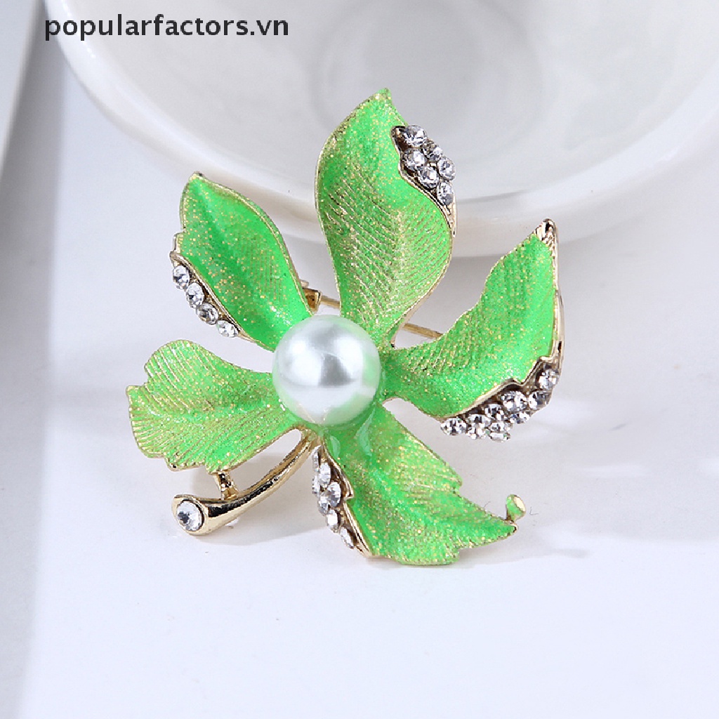 Ghim Cài Áo Hình Lá Phong Đính Ngọc Trai Nhân Tạo Thời Trang