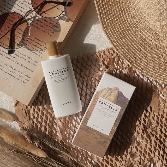 Kem chống nắng Skin1004 Madagascar Centella Air-Fit Suncream Plus 50ml