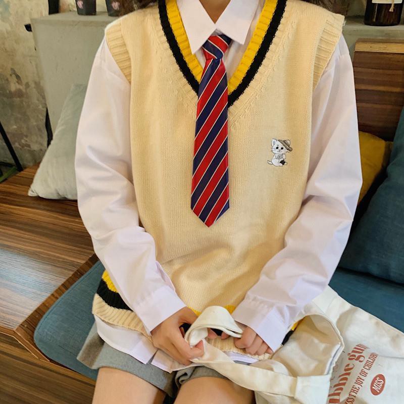 Áo Gile Len Thêu Logo Mèo Form Rộng - Unisex - Titto Closet | BigBuy360 - bigbuy360.vn