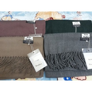 Khăn Acne studios( khăn lông cừu acen xù)
