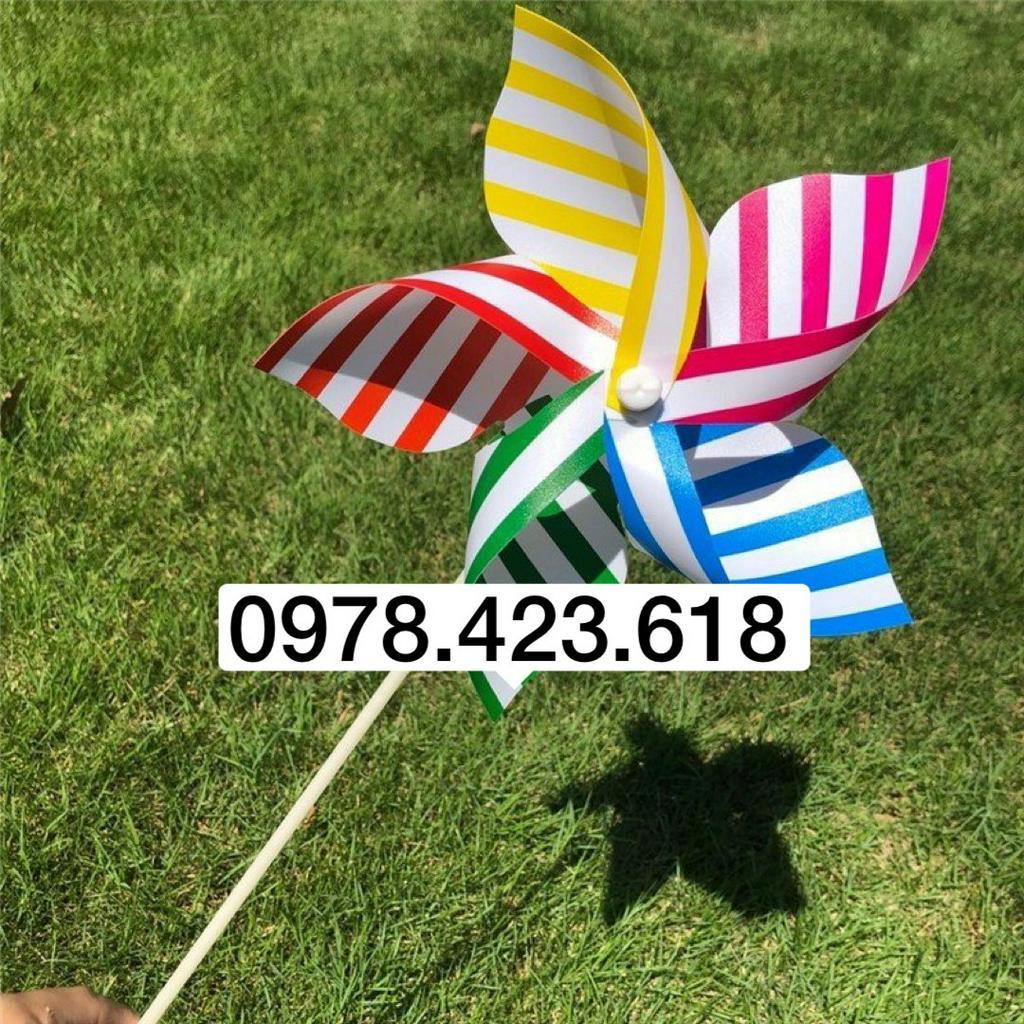 Combo 10 chong chóng 4 cánh 5 cánh 6 cánh nhiều cầm tay màu trang trí trường học, mầm non, homestay, khách sạn, cà phê