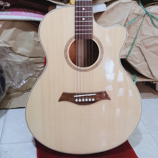 Đàn guitar acoustic gỗ hồng đào già kĩ