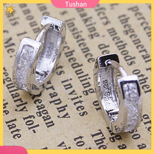 Đôi bông tai nam màu bạc đính đá cá tính thời trang