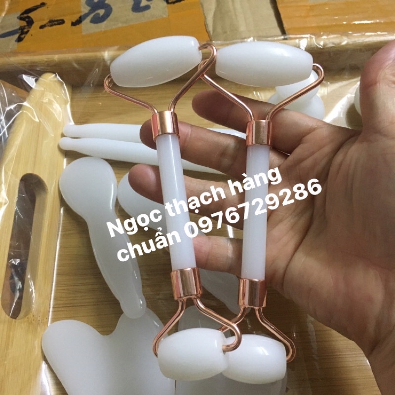 Bộ Ngọc 14món +kèm khay ạ