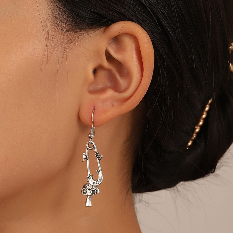 Đôi Khuyên Tai Dài Hình Nấm Có Cánh Hóa Trang Halloween