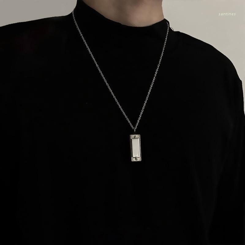 Vòng cổ Mặt Kèn Harmonica Bốn Lỗ Họa Tiết Hoạt Hình Phong Cách Retro Cho Nam Nữ