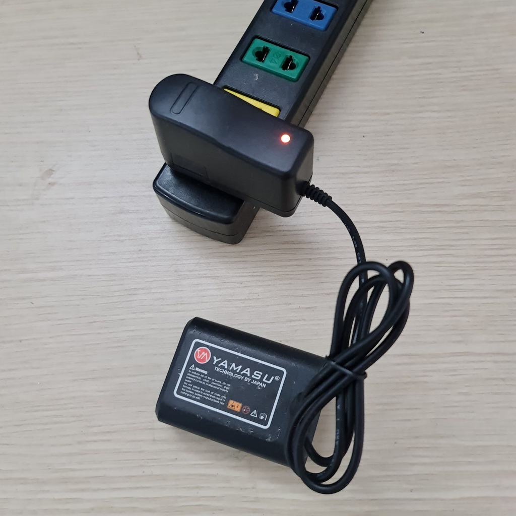 Sạc pin máy laser 2 tia , 5 tia, 12 tia, 16 tia