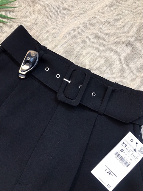 Quần short zr dư xịn căng đét