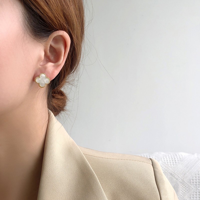 BESFOME mạ vàng 18k thời trang cổ điển s925 bạc bốn lá bông tai hoa tai trang sức đinh tán cho phụ nữ