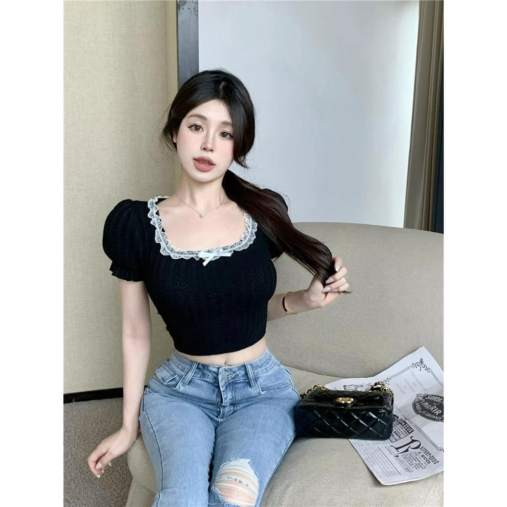 QKOOLE Áo Thun Croptop Dệt Kim Tay Ngắn Cổ Vuông Phối Ren Dáng Ôm Thời Trang Mùa Hè Cho Nữ