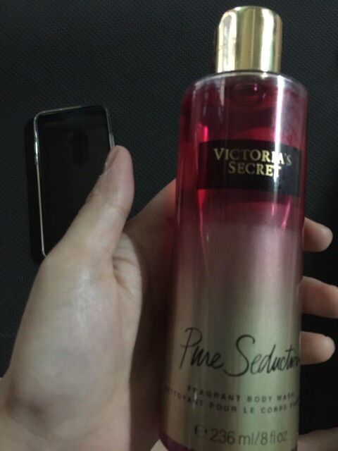 Sale 38% Sữa tắm Thân Hương Nứơc Hoa Victoria’s Secret 250ml