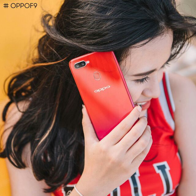 OPPO F9 RAM 4GB + BỘ NHỚ 64GB. CÓ 3 MÀU: ĐỎ ÁNH DƯƠNG + XANH CHẠNG VẠNG + TÍM TINH TÚ. CÓ SẠC NHANH: 30 PHÚT SẠC ĐC 45%