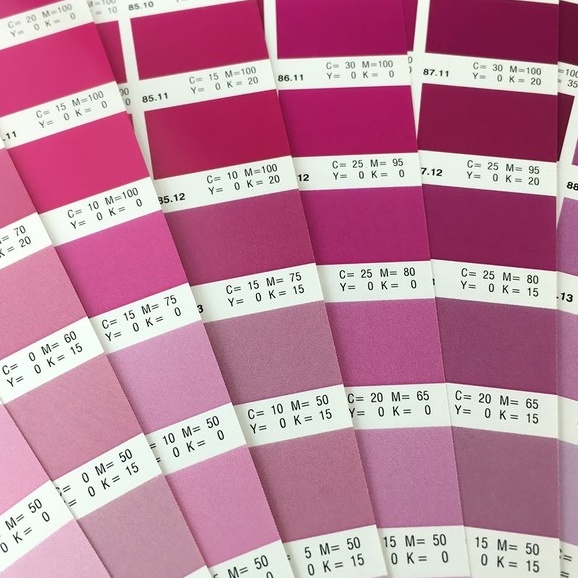 Cây bảng màu Pantone CMYK Colorchart đầy đủ chi tiết 3.060 màu sắc giấy C150