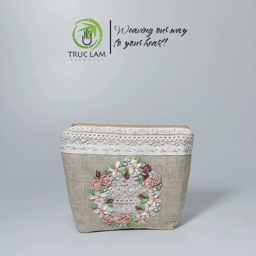 Ví Cầm Tay Nữ Thêu Ruy Băng Họa Tiết Hoa Phối Ren - Trúc Lâm Handmade