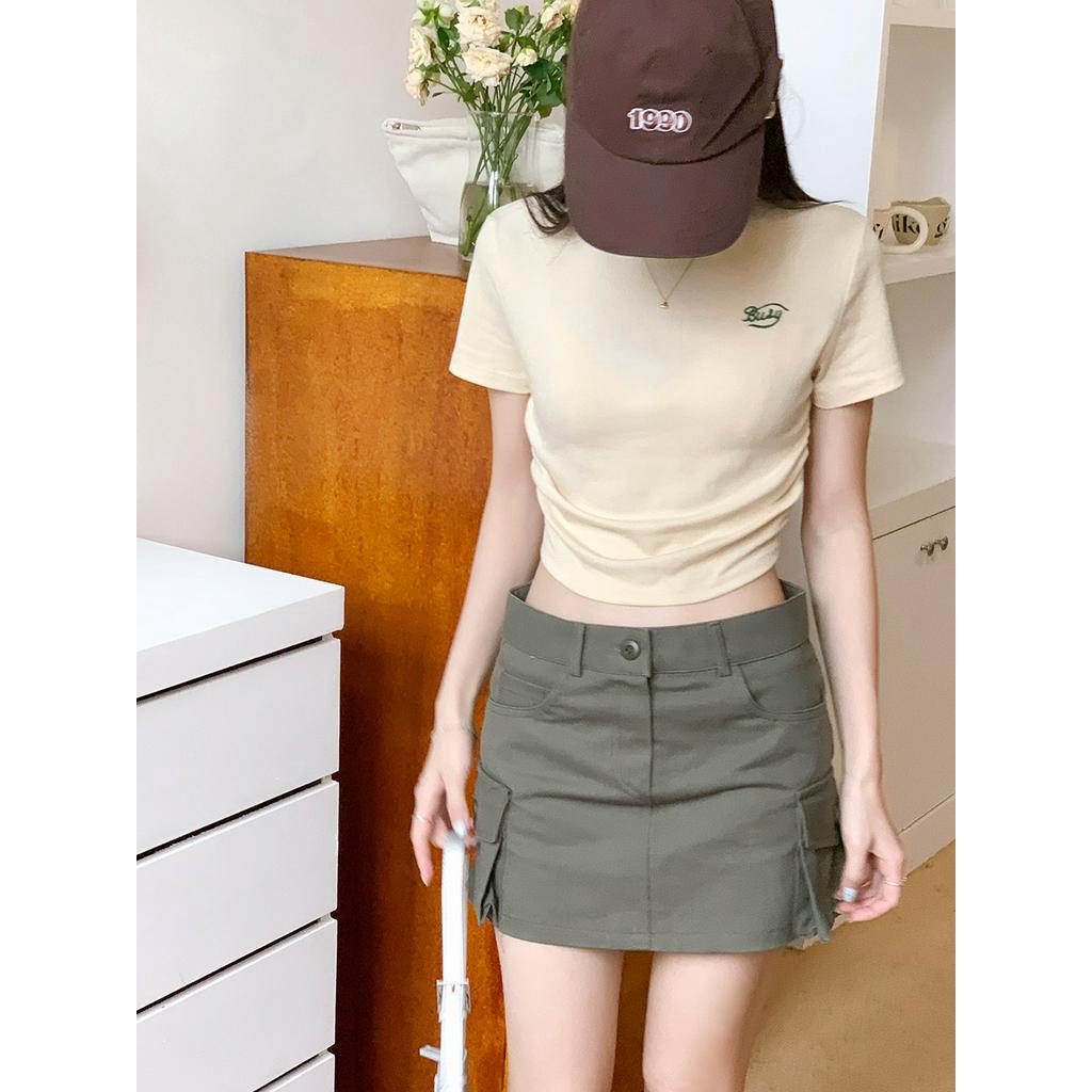 Áo Thun Dáng Ôm Ngắn Tay Thêu Hình Phong Cách Cổ Điển 62627