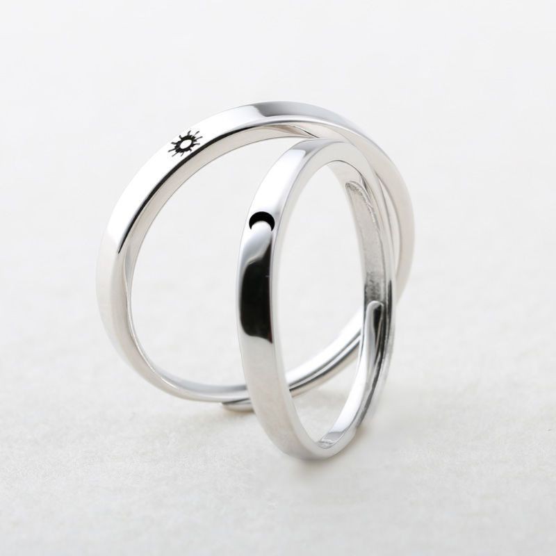 Set 2 Nhẫn Đôi Khắc Hình Mặt Trăng / Mặt Trời Cho Cặp Đôi