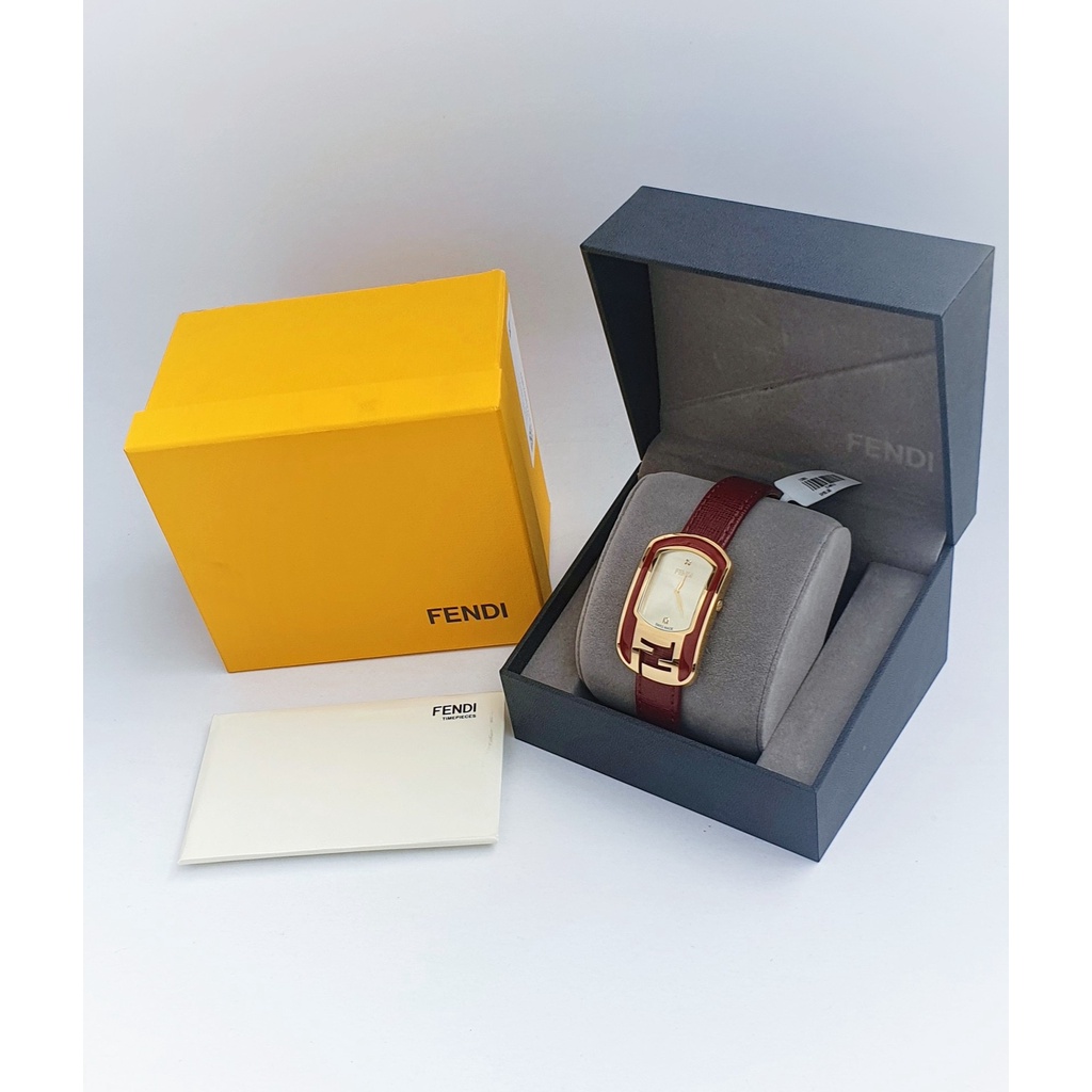 Đồng hồ nữ chính hãng Fendi Chame leon dây da đỏ cực hot- Máy quartz pin Thụy Sĩ - Kính sapphire