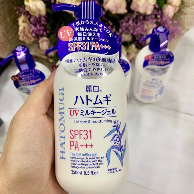 Sữa dưỡng thể chống nắng, trắng da Hatomugi của Nhật