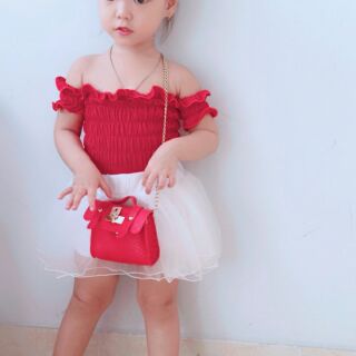 Áo bẹt vai quần váy
