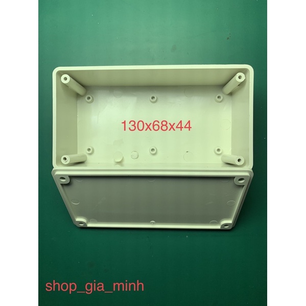 Hộp 130x68x44 chế loa jbl go