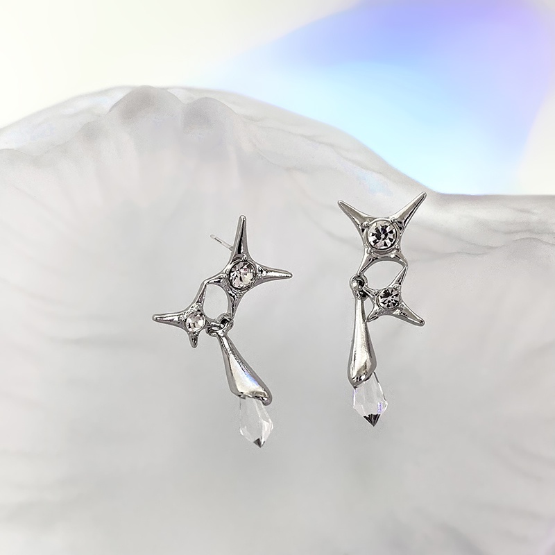 Bông Tai Ngôi Sao Năm Cánh Đính Đá Phong Cách Hiphop Thời Trang Cho Nữ