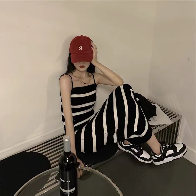 SUXI Đầm Midi Hai Dây Dệt Kim Họa Tiết Kẻ Sọc Trắng Đen Phong Cách Vintage Thời Trang Xuân Hè Dành Cho Nữ
