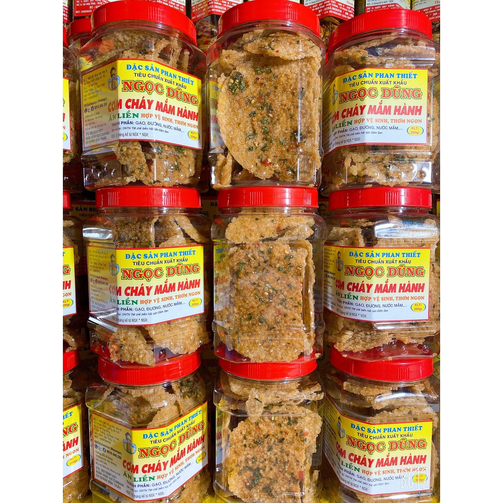 Cơm Cháy Mắm Hành ( ăn liền ) là món ăn ngon của Shop Đặc Sản Phan Thiết NGỌC DŨNG; Hộp 250 gram. HSD 6 tháng
