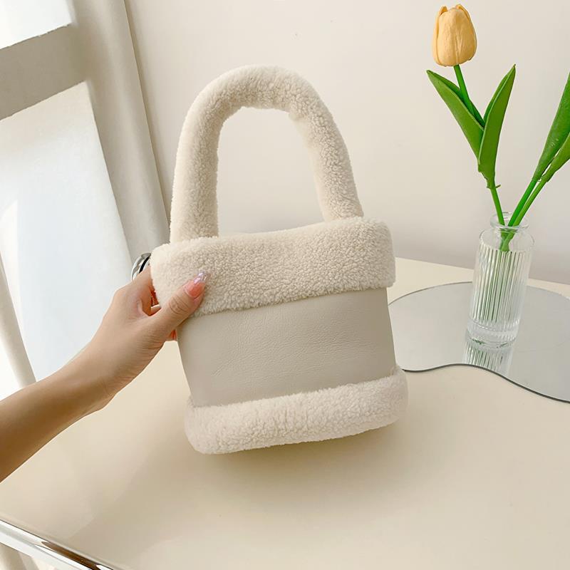 Túi Xách Tay Phối Lông Nhung Thời Trang Thu Đông Mới 2022