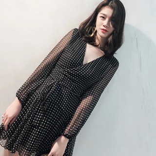 Váy chấm bi tiểu thư