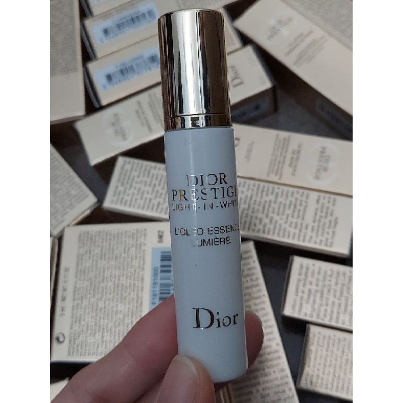 Set kem dưỡng trắng da mini Dior Prestige Light in White