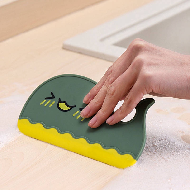 Cây Gạt Nước Lau Kính Dễ Dàng Làm Sạch Cho Phòng Tắm