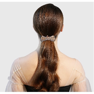 Kẹp tóc đính đá pha lê phong cách sang trọng