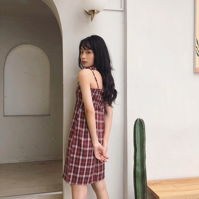 Váy caro xinh xẻo