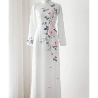 Áo dài trắng 4 tà thêu