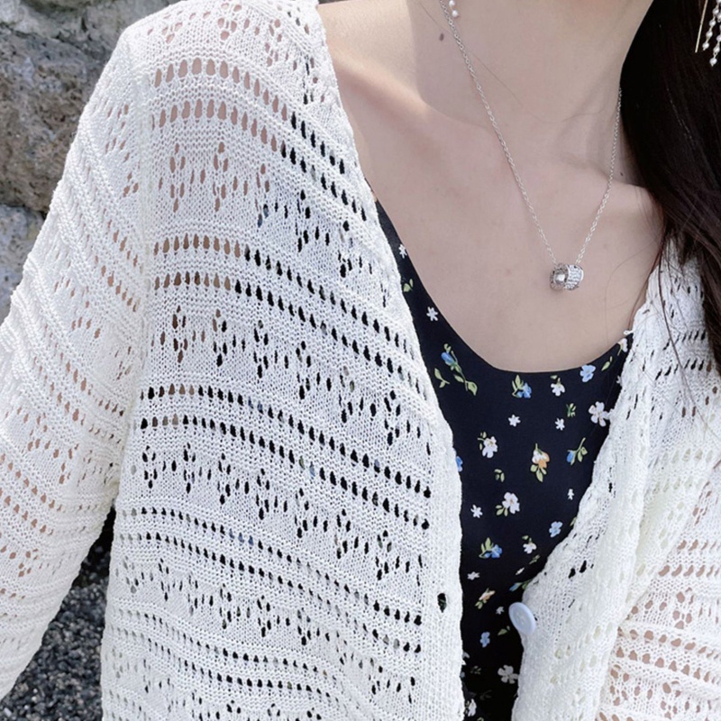 Áo Croptop Mỏng Tay Dài Cổ Chữ V Cài Nút Xuống Chống Nắng Thời Trang Cho Nữ