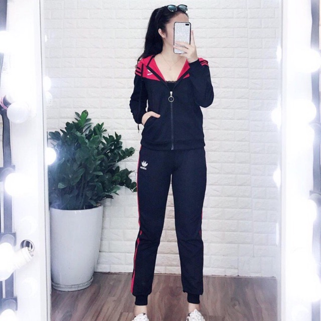 Bộ thể tháo kéo khoá
