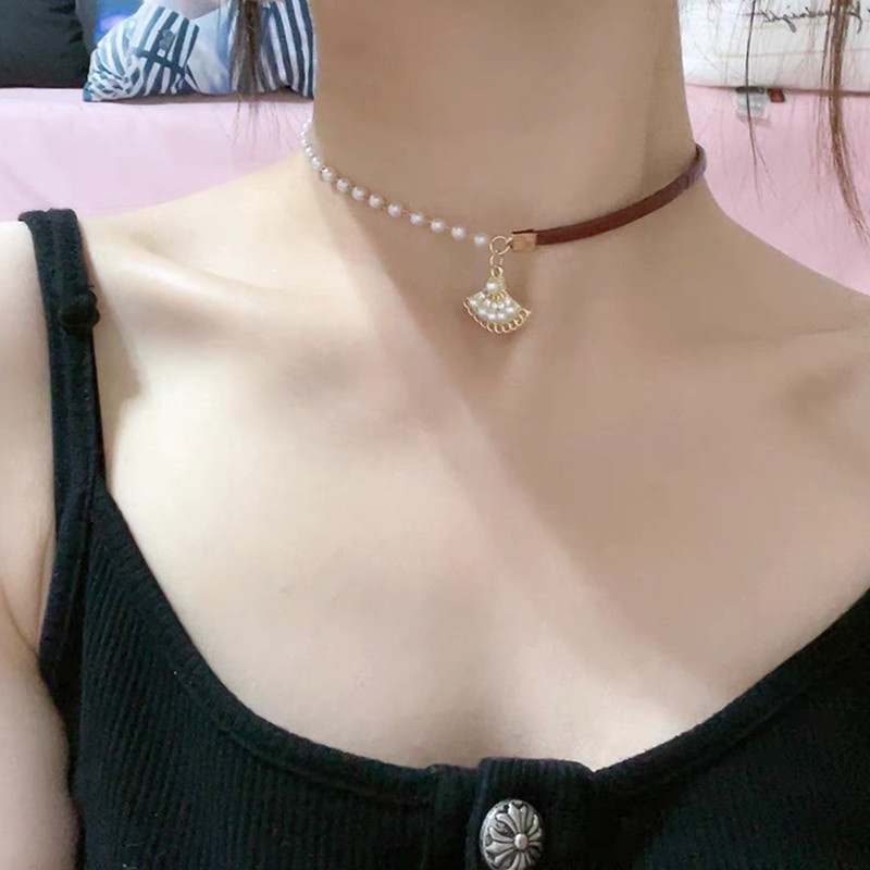 Vòng Cổ Choker Da Đính Ngọc Trai Thời Trang Cá Tính Dành Cho Nữ