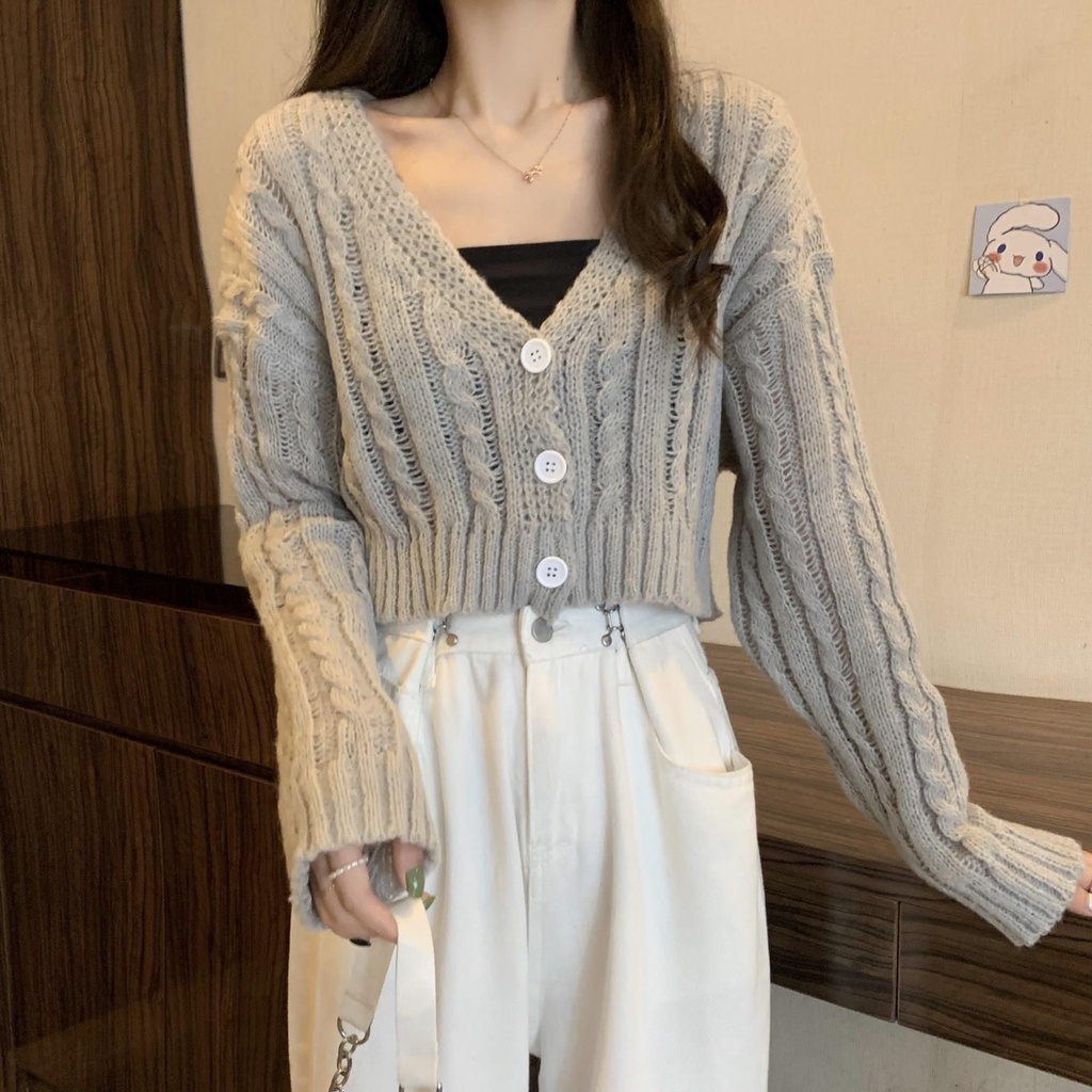 Áo Khoác Len Xoắn Cổ Tim Nút Tay Dài | Smide Clothing